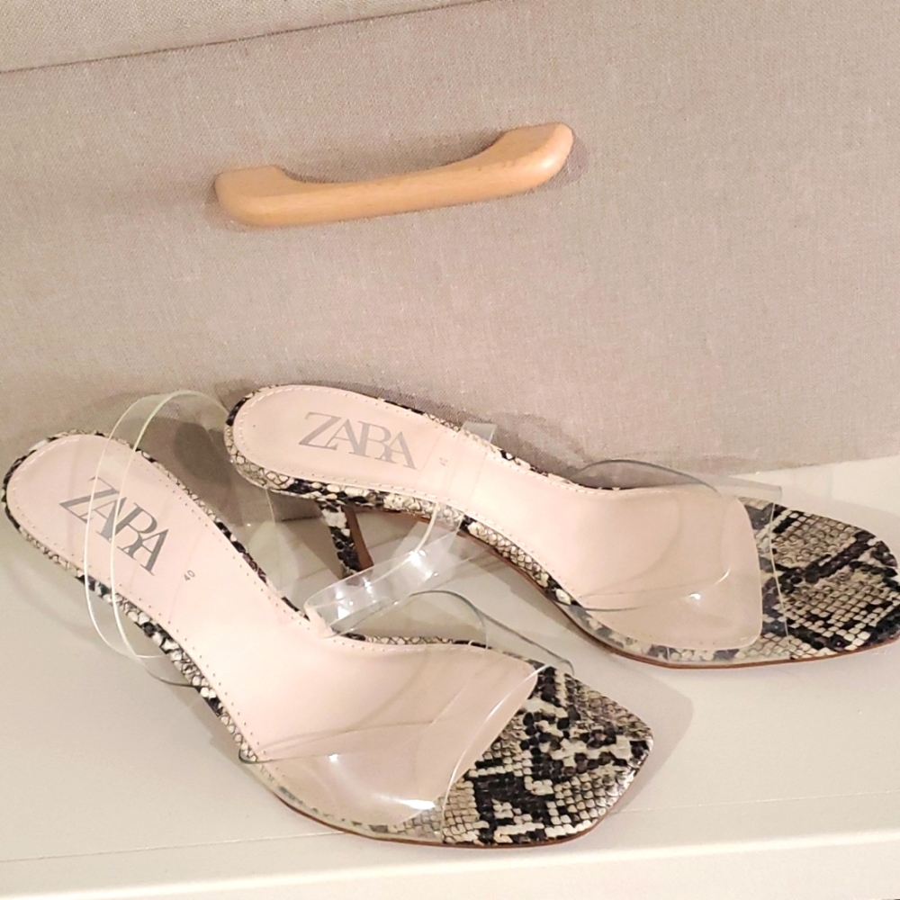 New Zara clear with snake sandal